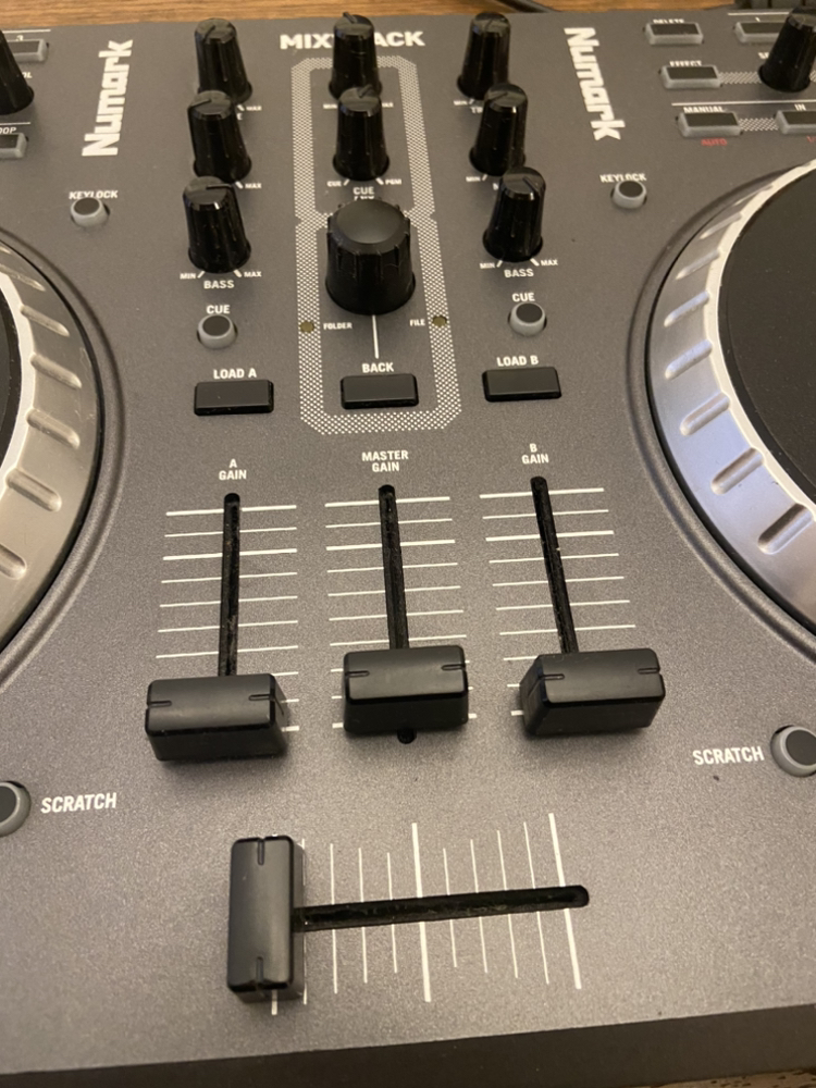Numark Mix Track - photo 4