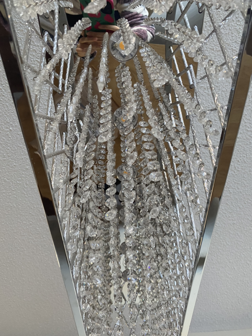 LED pendant with clear crystal strand shade - photo 4