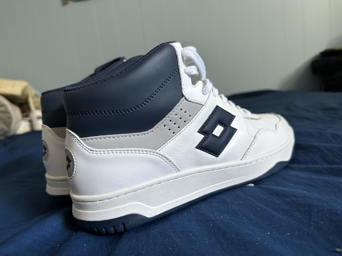 “RARE” Lotto TRACER MID White/Blue Leather Basketball Shoes - photo 2