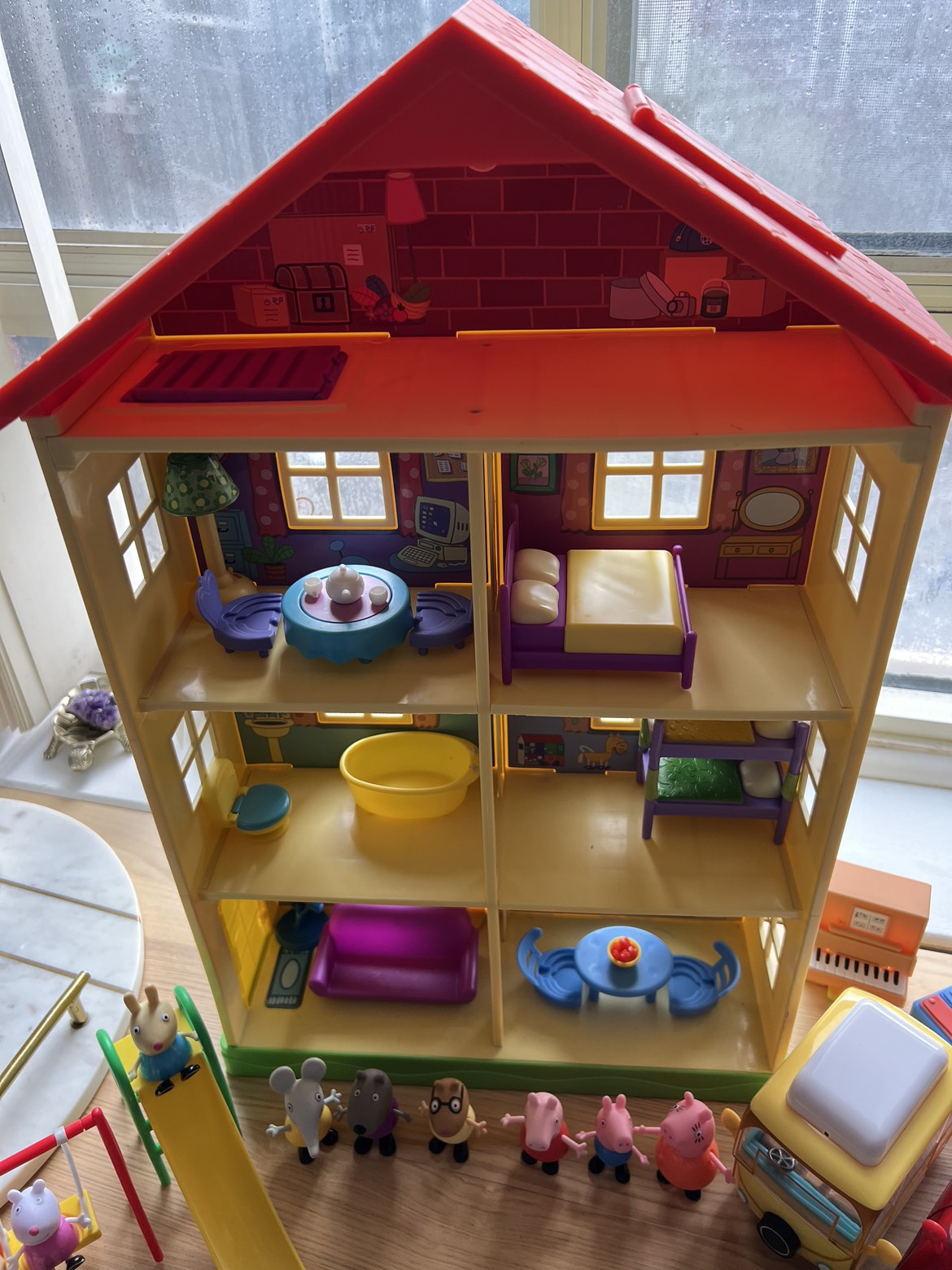 Peppa Pig playhouse with figures and accessories