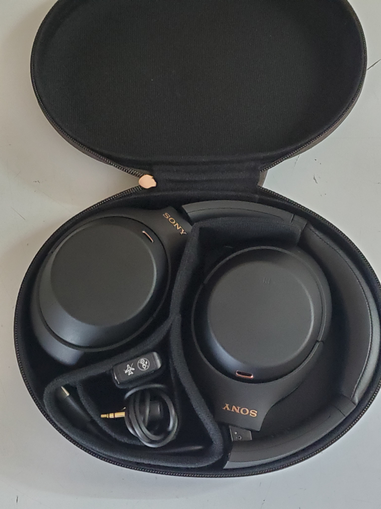 Sony WH-1000XM4/B Wireless Noise Cancelling Headphones, Black thumbnail