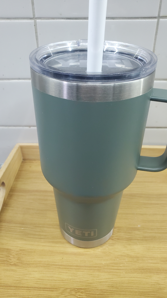 YETI 20oz Rambler image indicator(2)