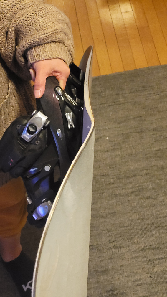 Burton Baron Snowboard and bindings image indicator(8)