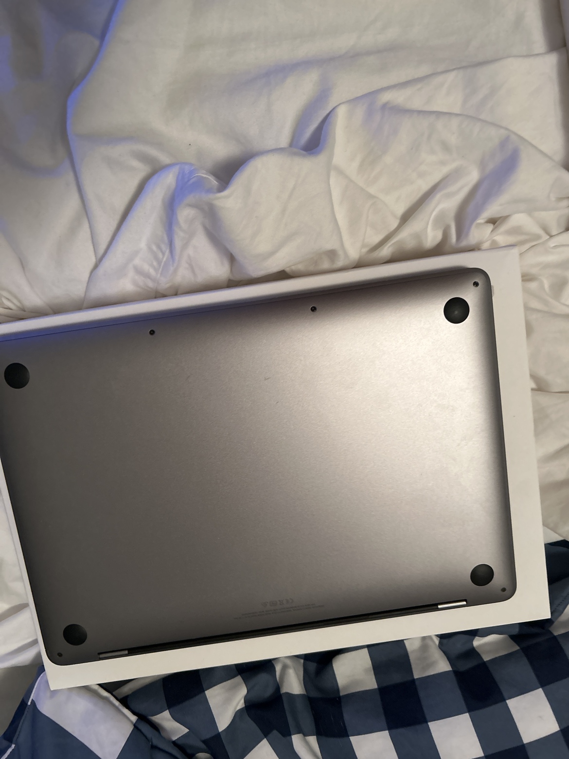 2020 macbook pro 13 inch m1 chip image indicator(6)