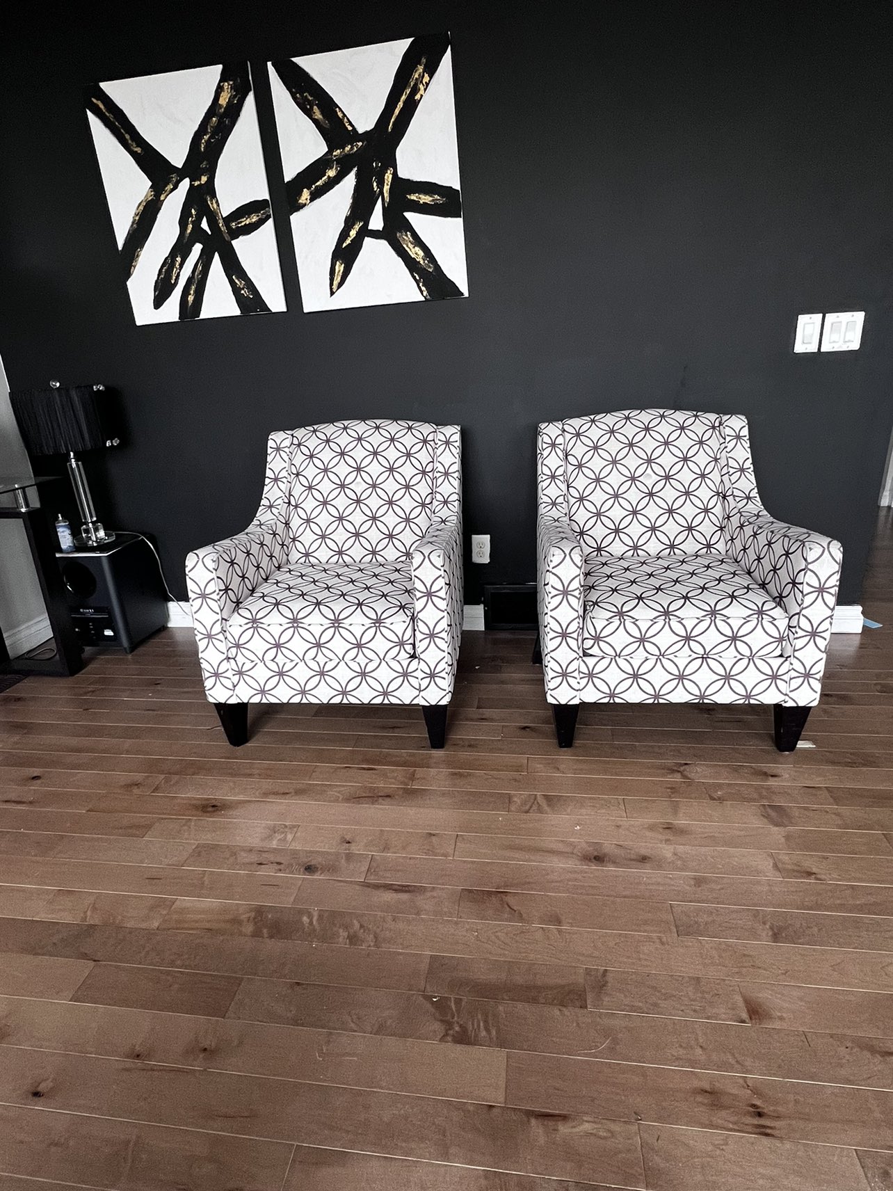Accent chairs