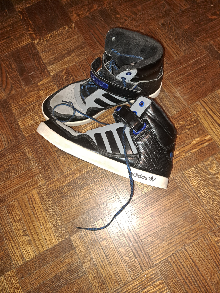 adidas shoes size 8 thumbnail