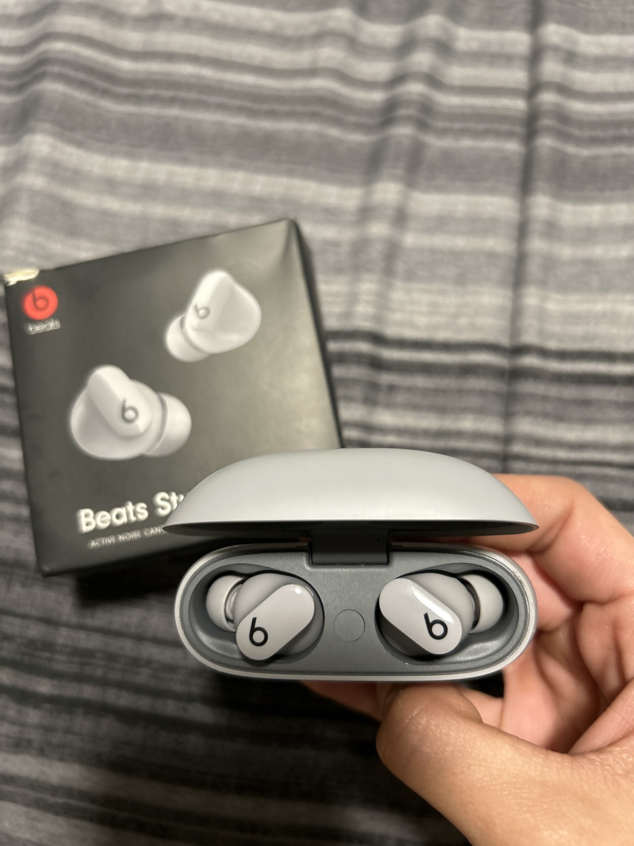 Beats Studio Buds - photo 2
