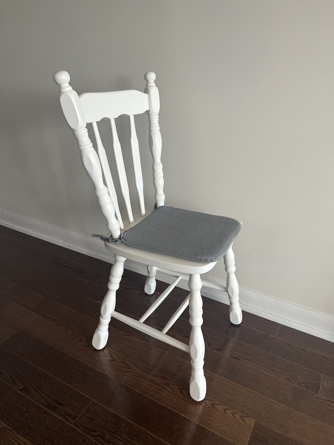 dinning table and chairs set image indicator(5)