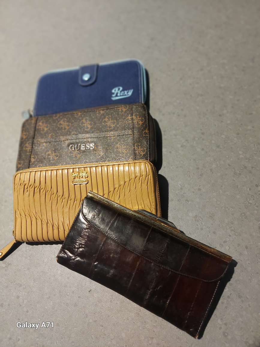 WALLETS-ROXY/COACH/GUESS/GENUINE EEL LEATHER. thumbnail