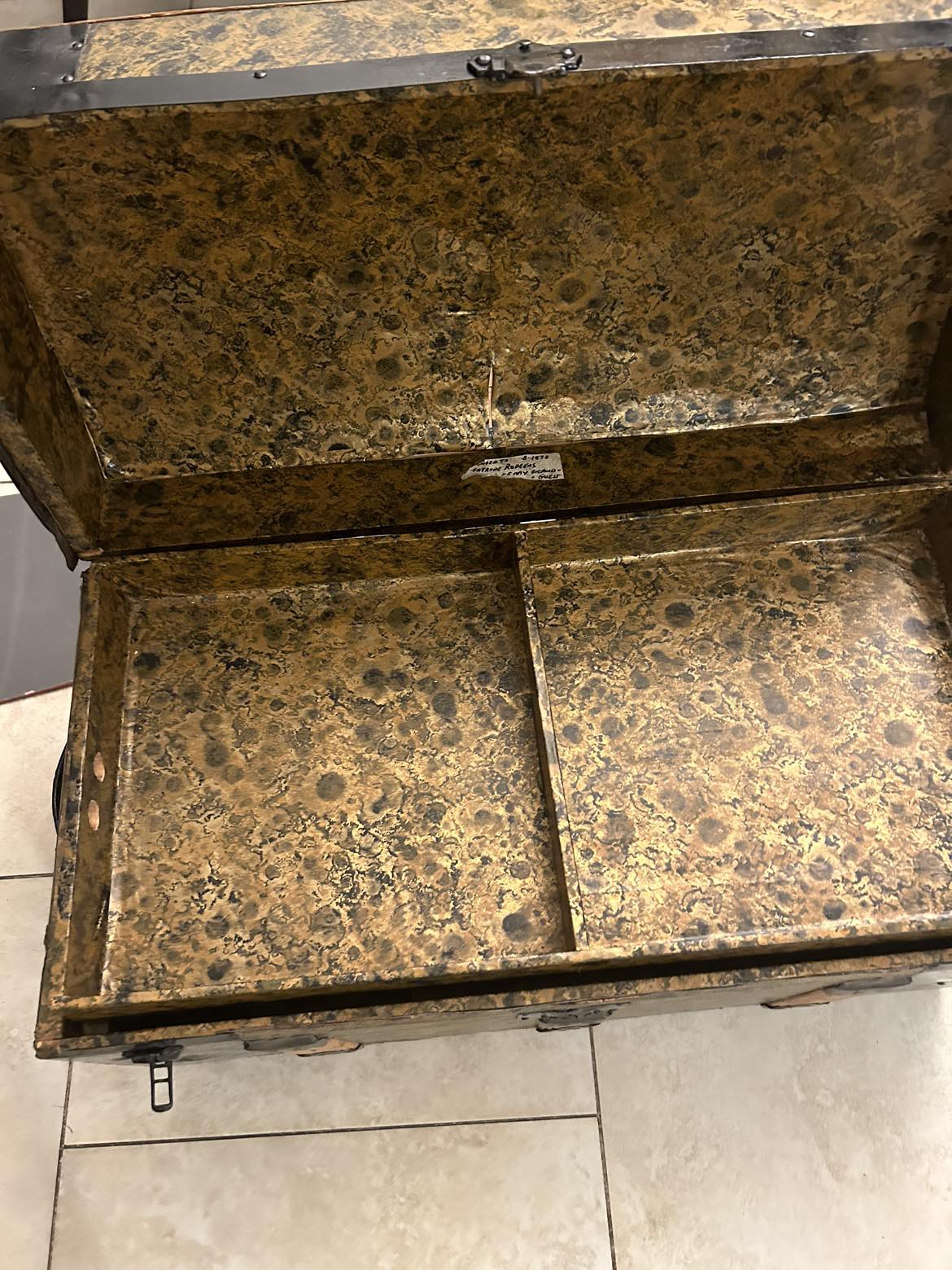 1873 Travelling Storage Chest vintage antique made in England image indicator(4)