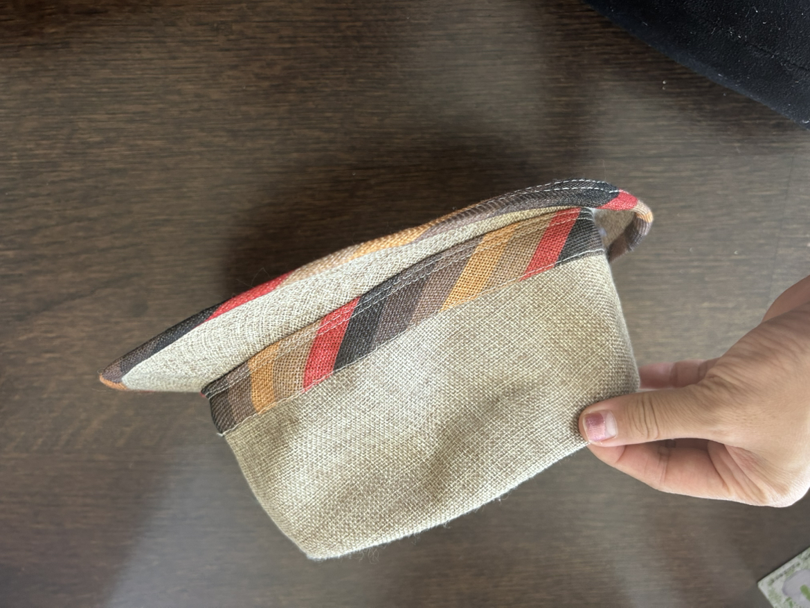 Vintage-Style Plaid Flat Cap - Unisex thumbnail