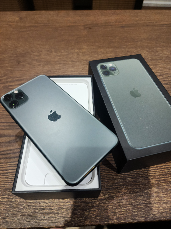 iPhone 11 Pro Max - photo 2