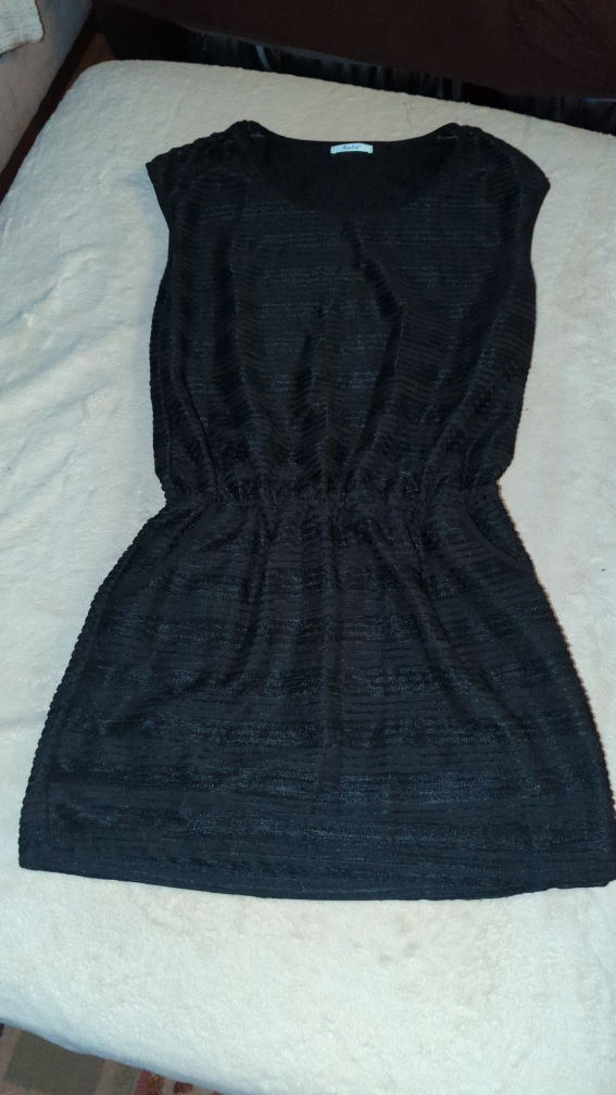 short casual sleeveless dress