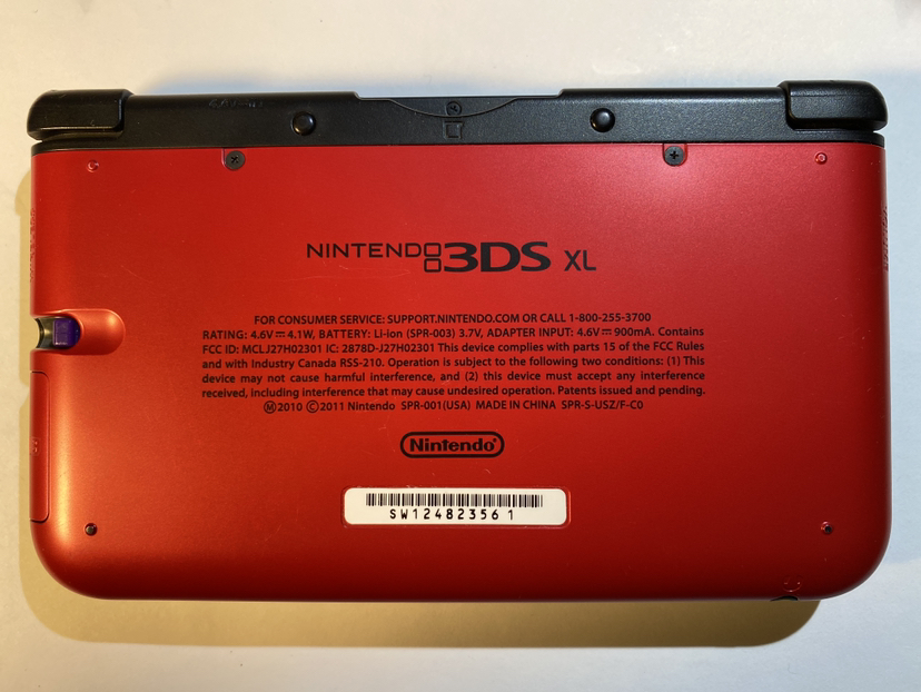 Nintendo 3DS XL Bundle + 3 Games image indicator(4)