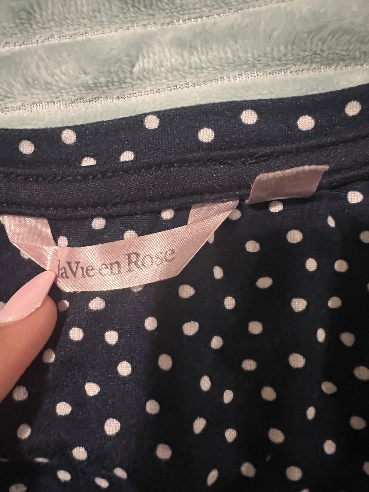 La Vie en Rose Night Wear Top so soft NEW ✨ image indicator(3)