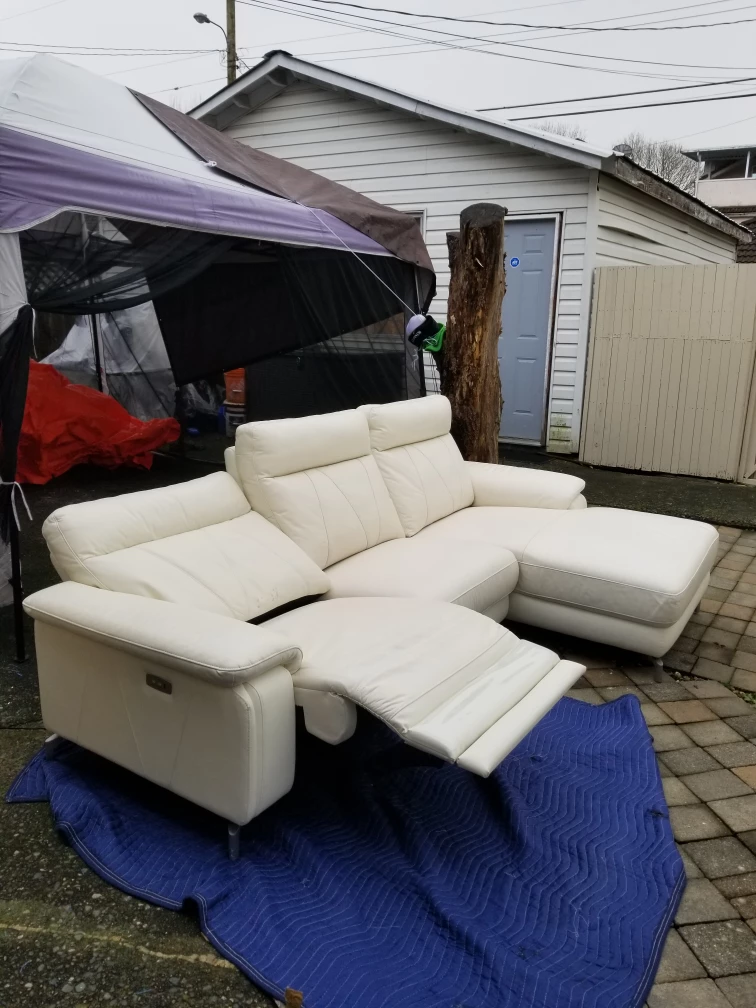 Leather Sectional Recliner Sofa. - photo 5
