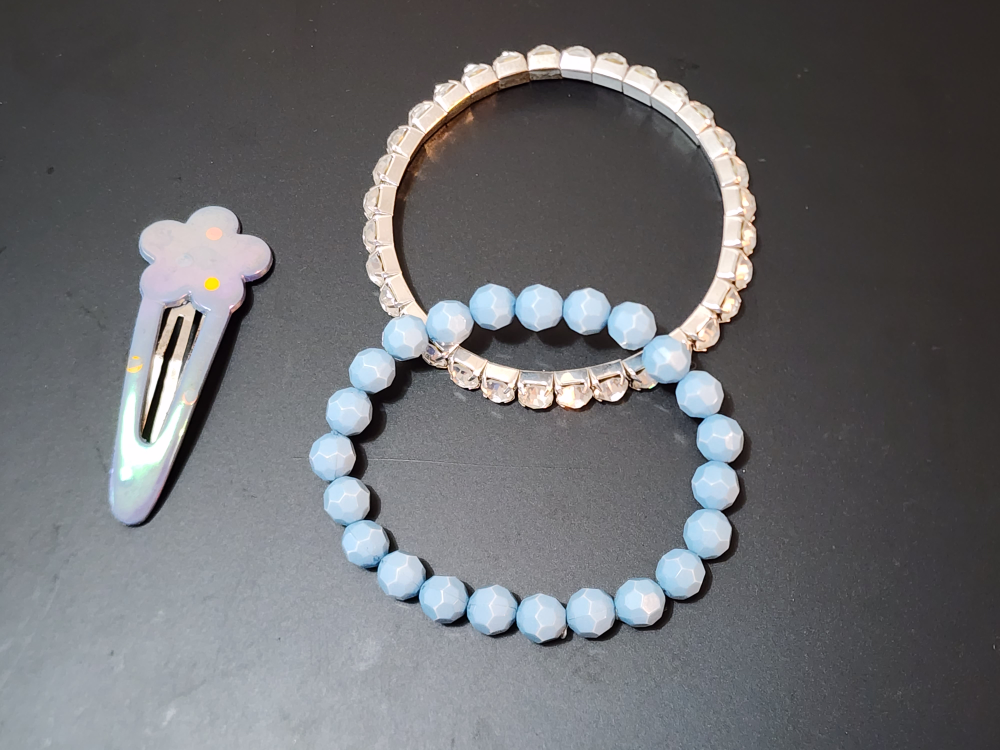 2x  bracelets 1 barrette thumbnail