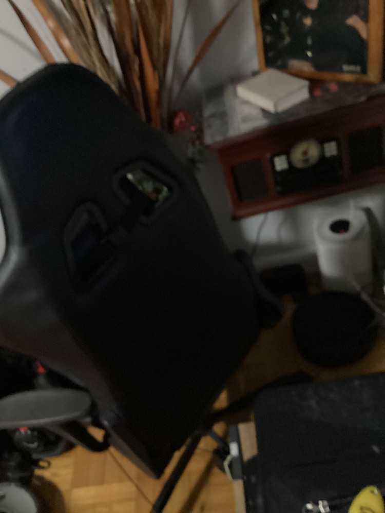 Vitesse Gaming Chair image indicator(2)