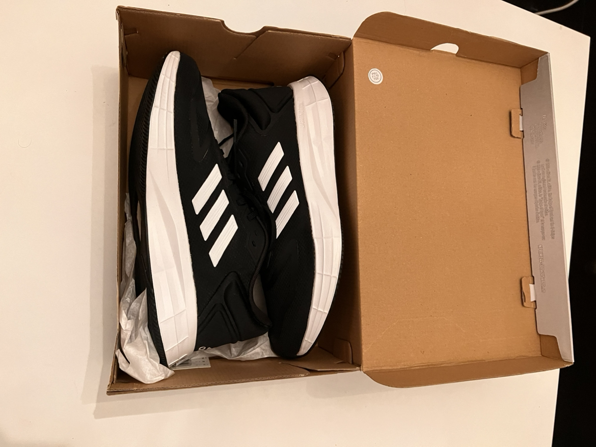 Adidas running shoes - unworn - size 9.5/10
