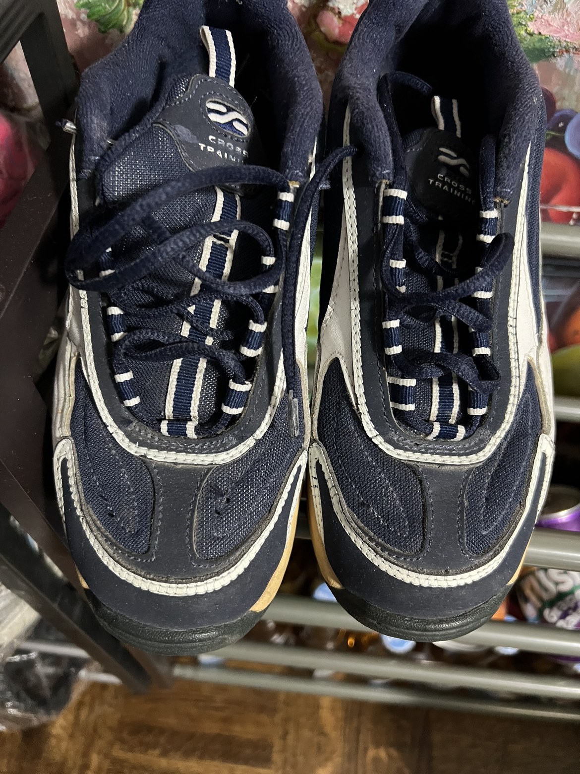Running shoe thumbnail