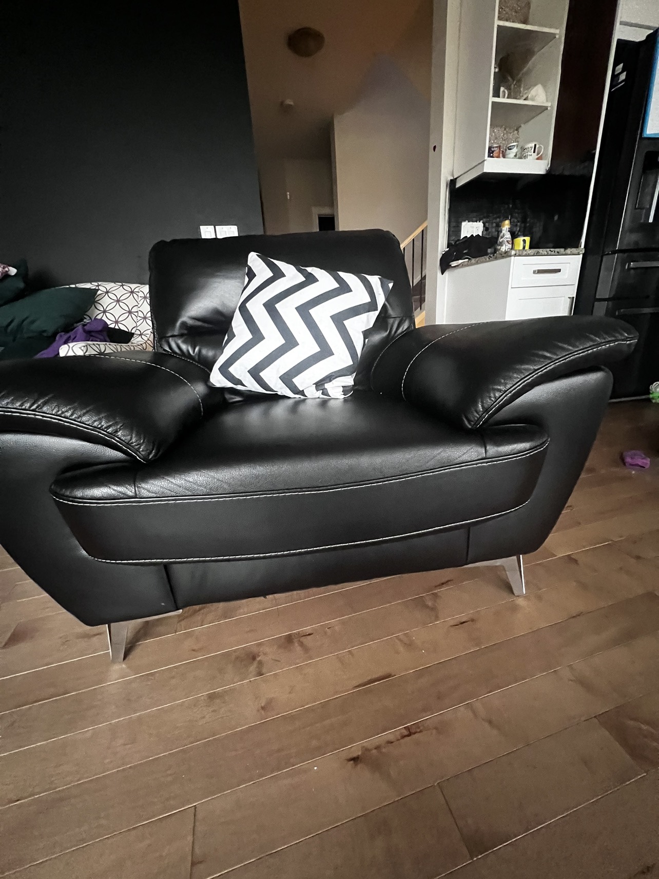 Olivia single and twin seater couch - photo 4