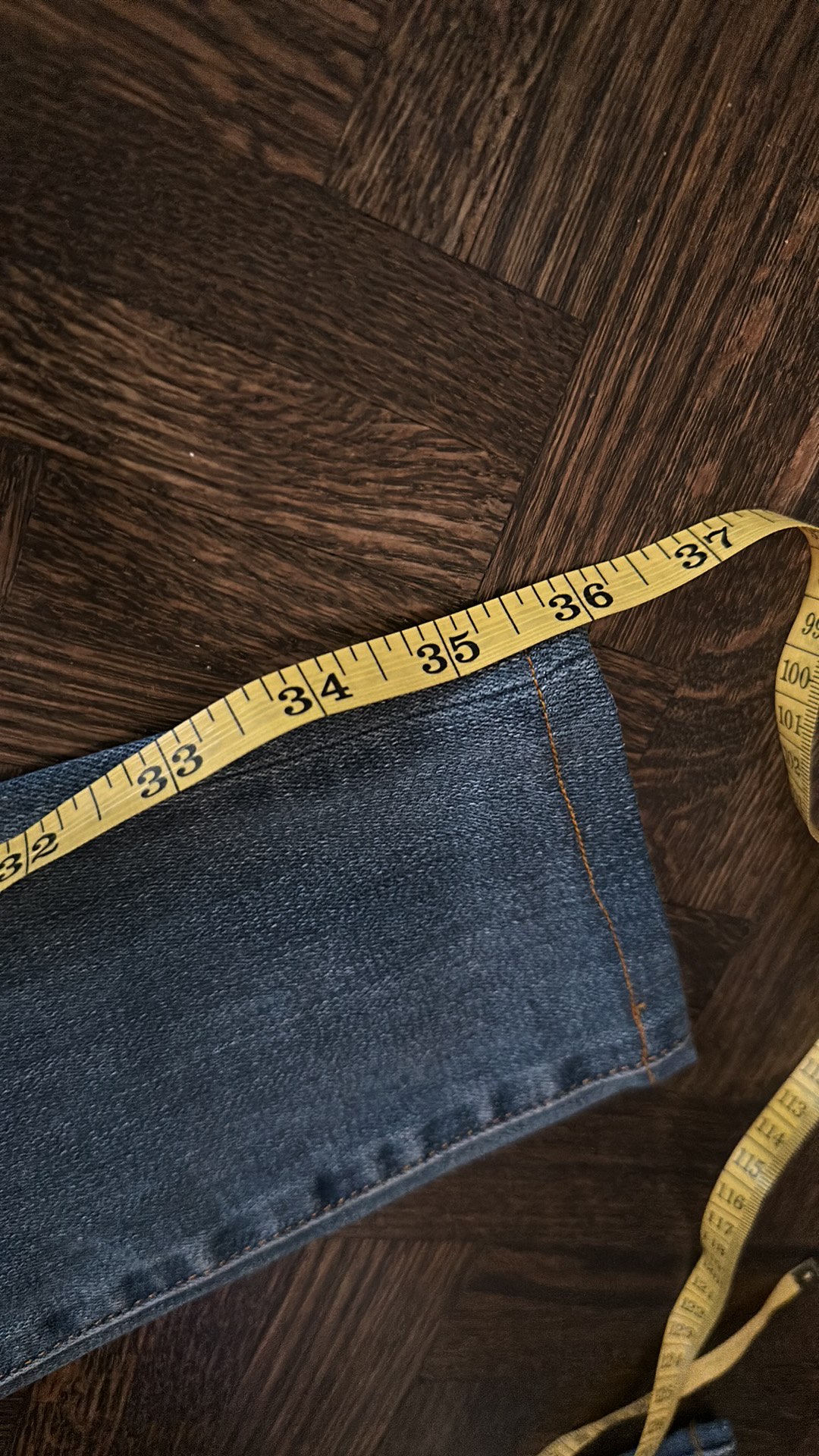 Aritzia | Lola High Rise Skinny Jeans image indicator(5)