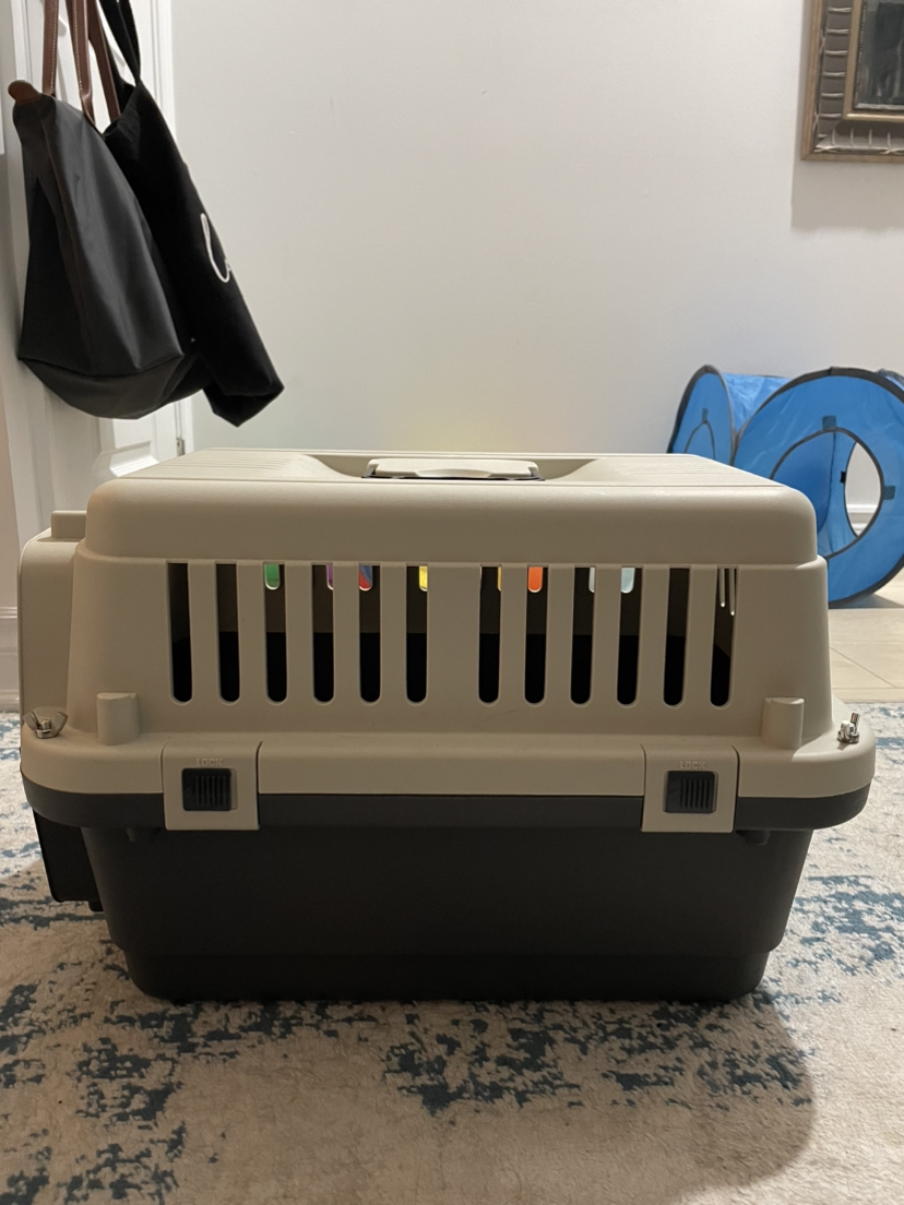 Cat/dog carrier (small) image indicator(2)