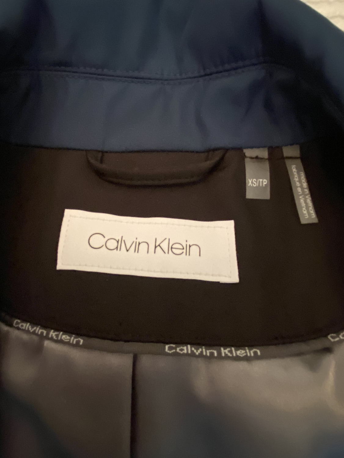 New Calvin Klein Ladies Trench Coat (with tags) image indicator(6)