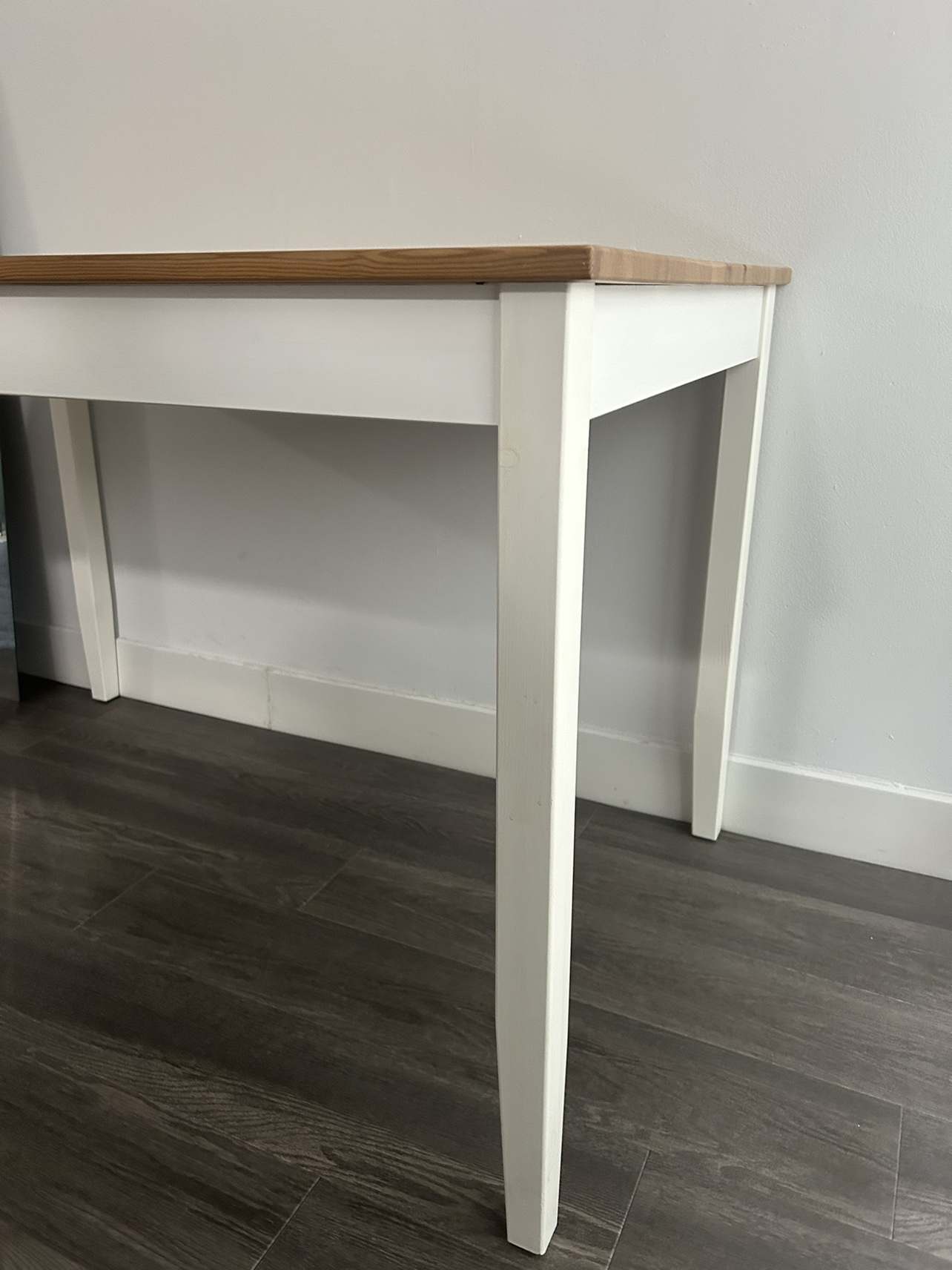 Moving Sales: IKEA Table - very New!! - photo 3