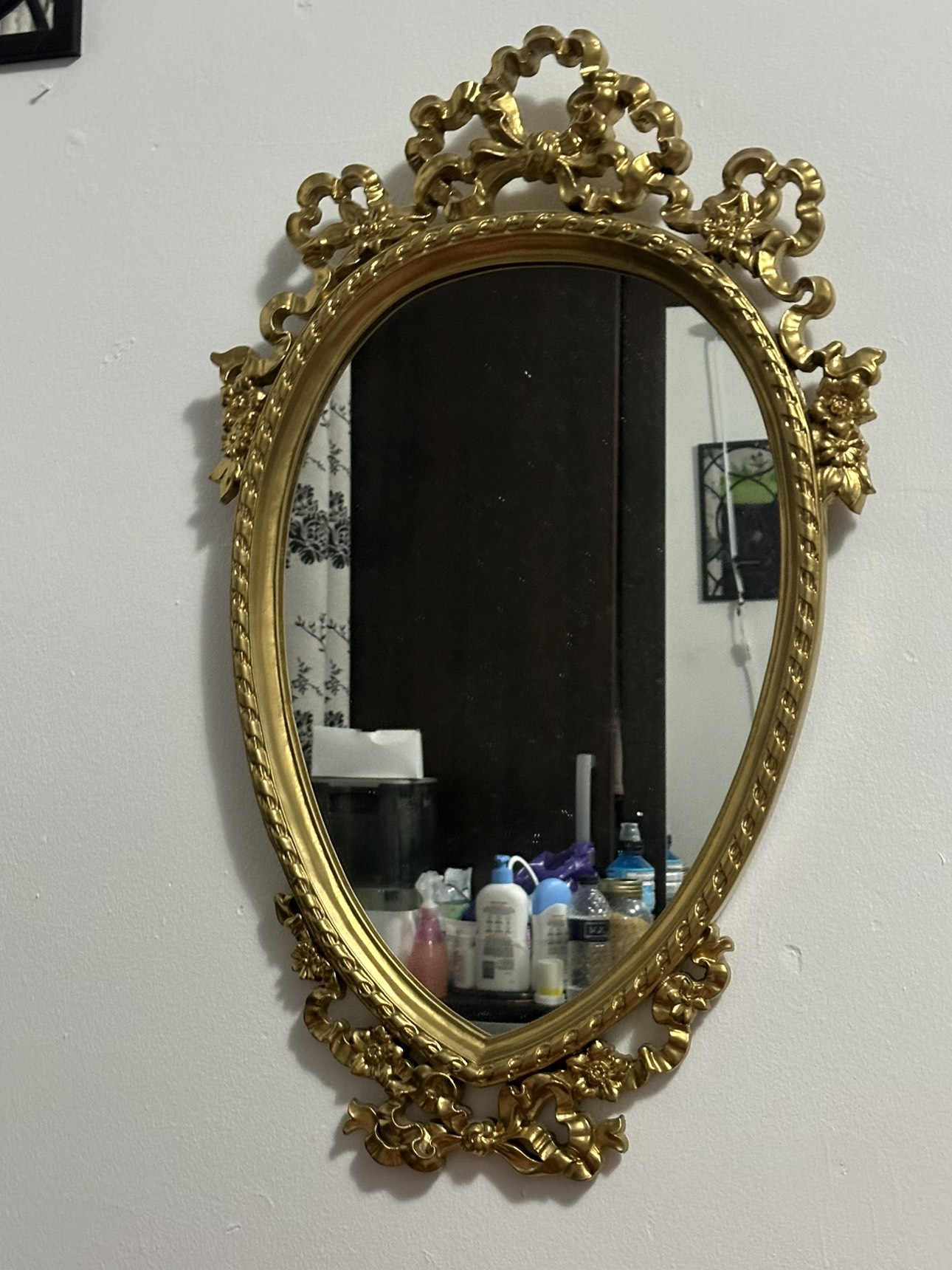 Golden frame mirror