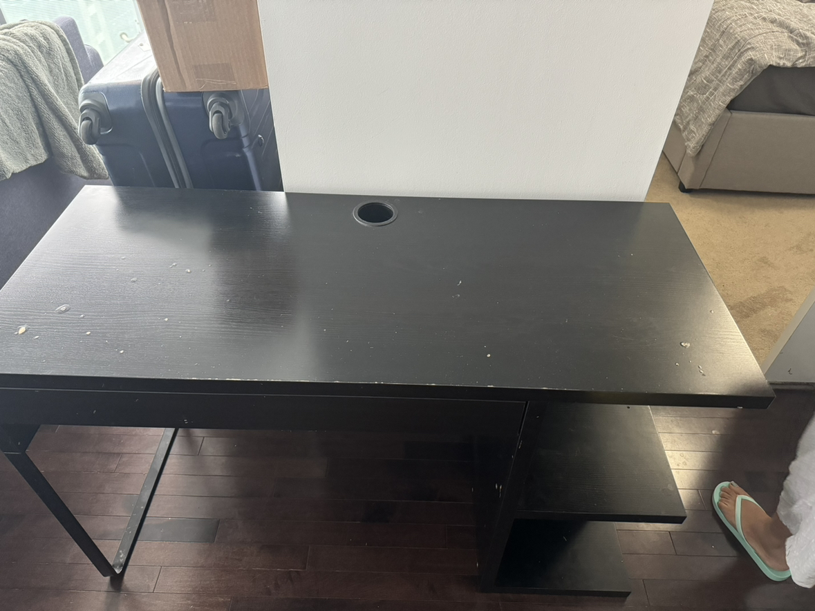 FREE WORK DESK / TABLE - photo 3