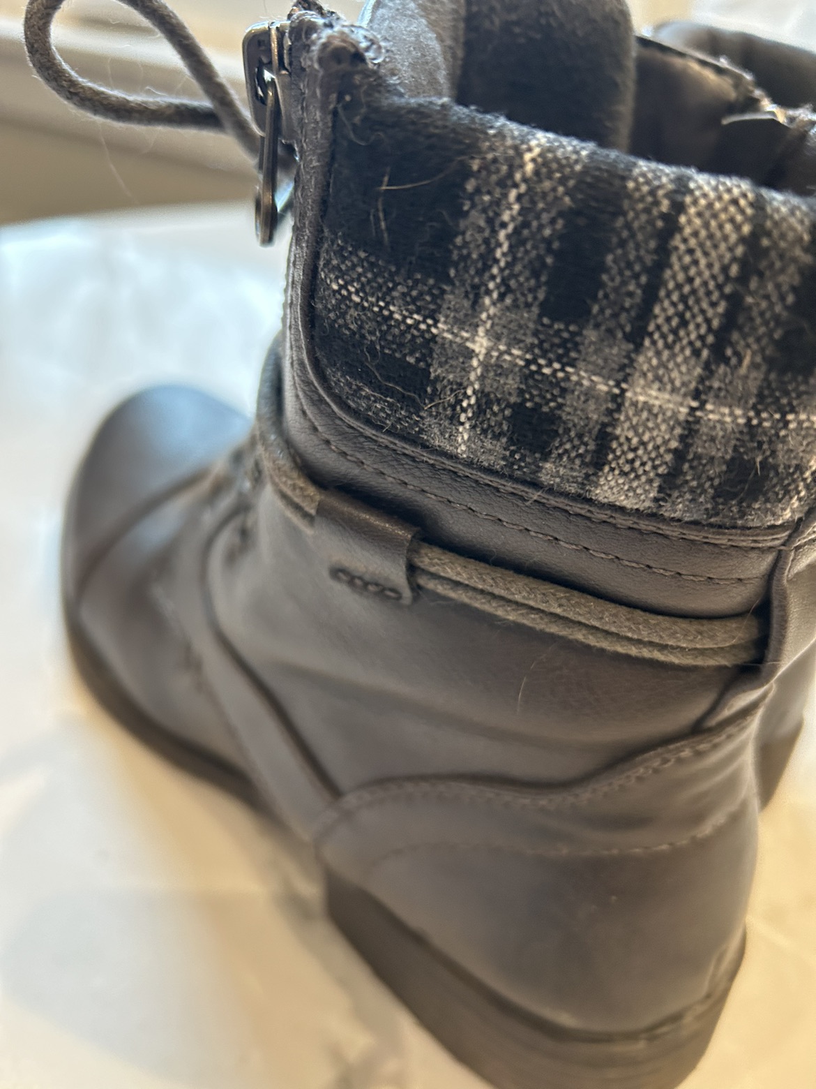 Grey with plaid accent booties - photo 3