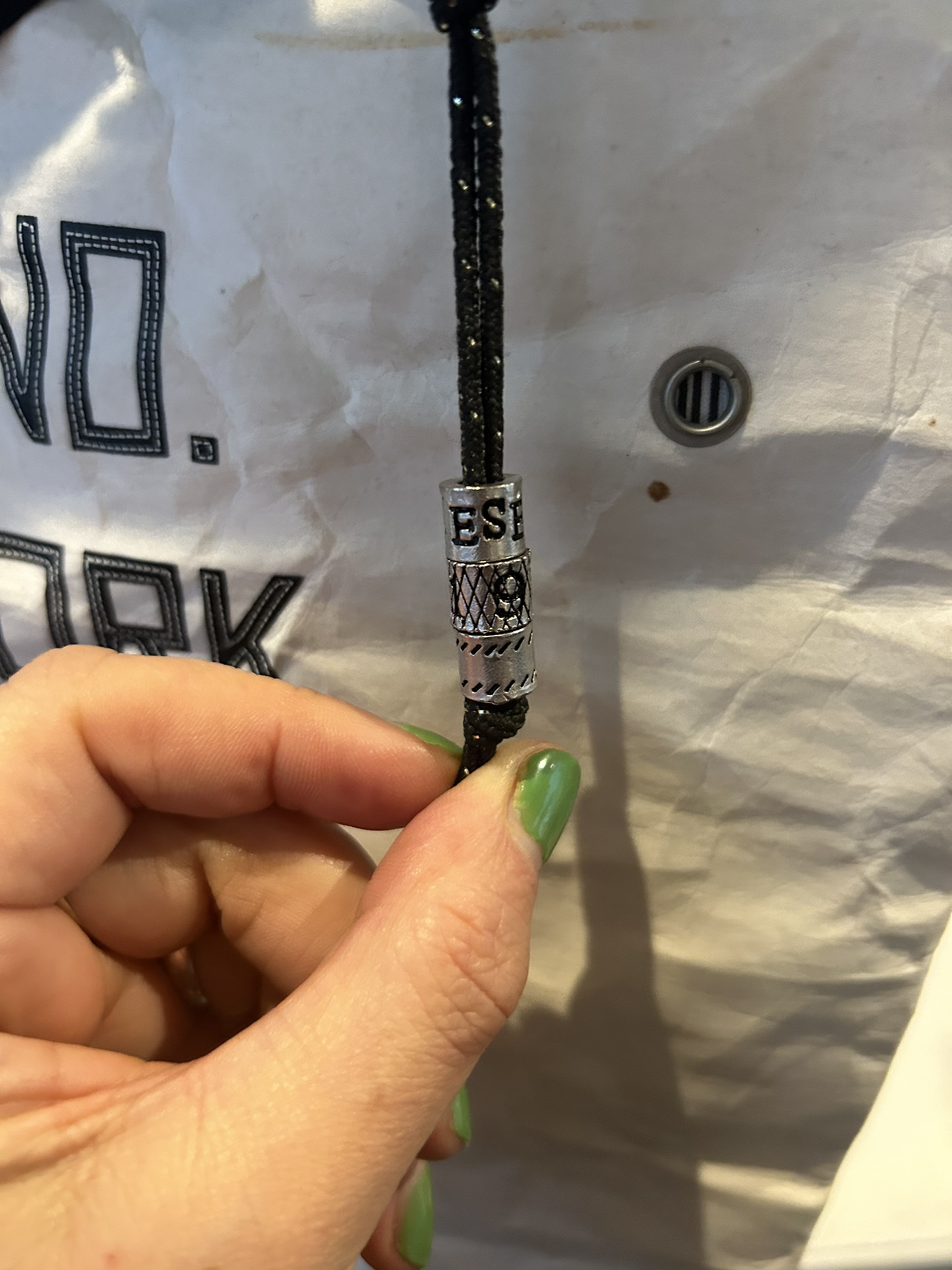 Diesel black and white tote bag image indicator(6)