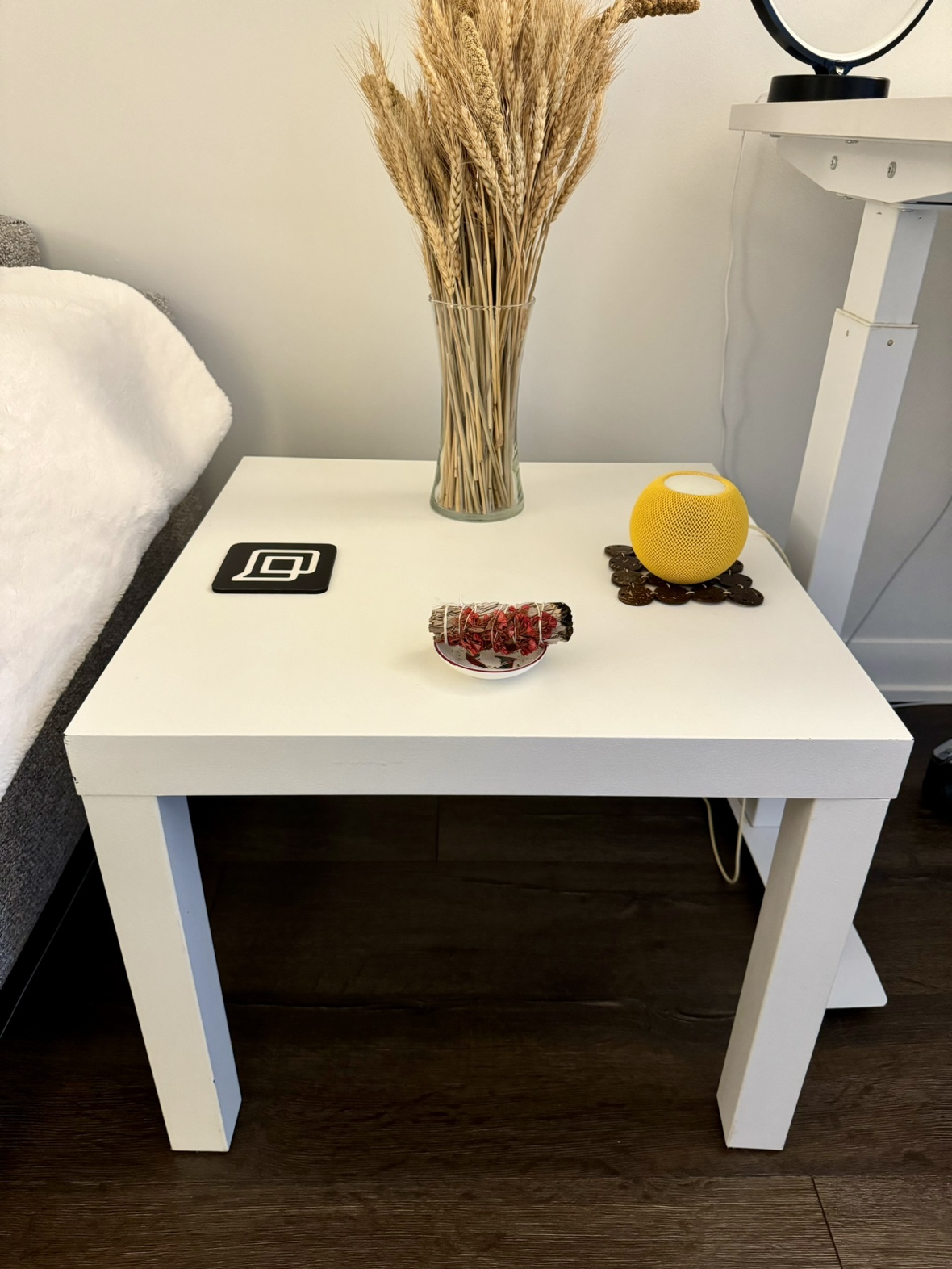 White side table - IKEA (Lack) thumbnail
