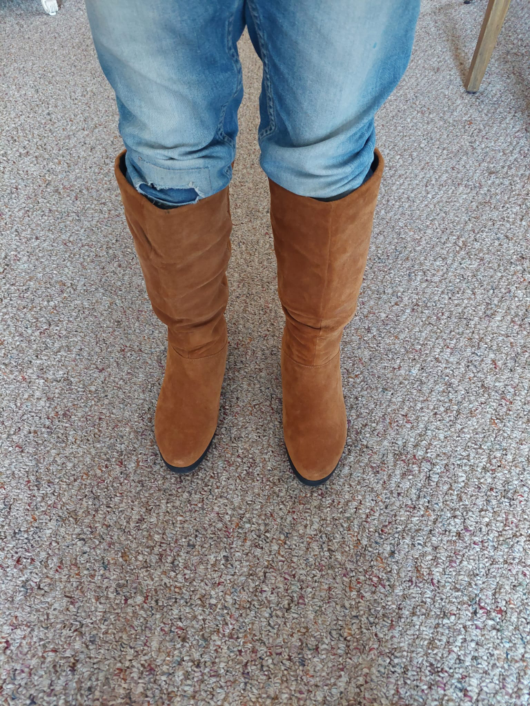 Cougar Boots tan color excellent condition size 10 - photo 2