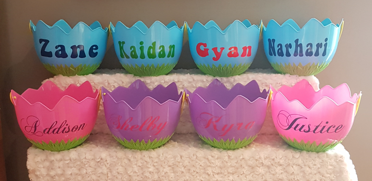 Easter Bunnies and Baskets image indicator(8)