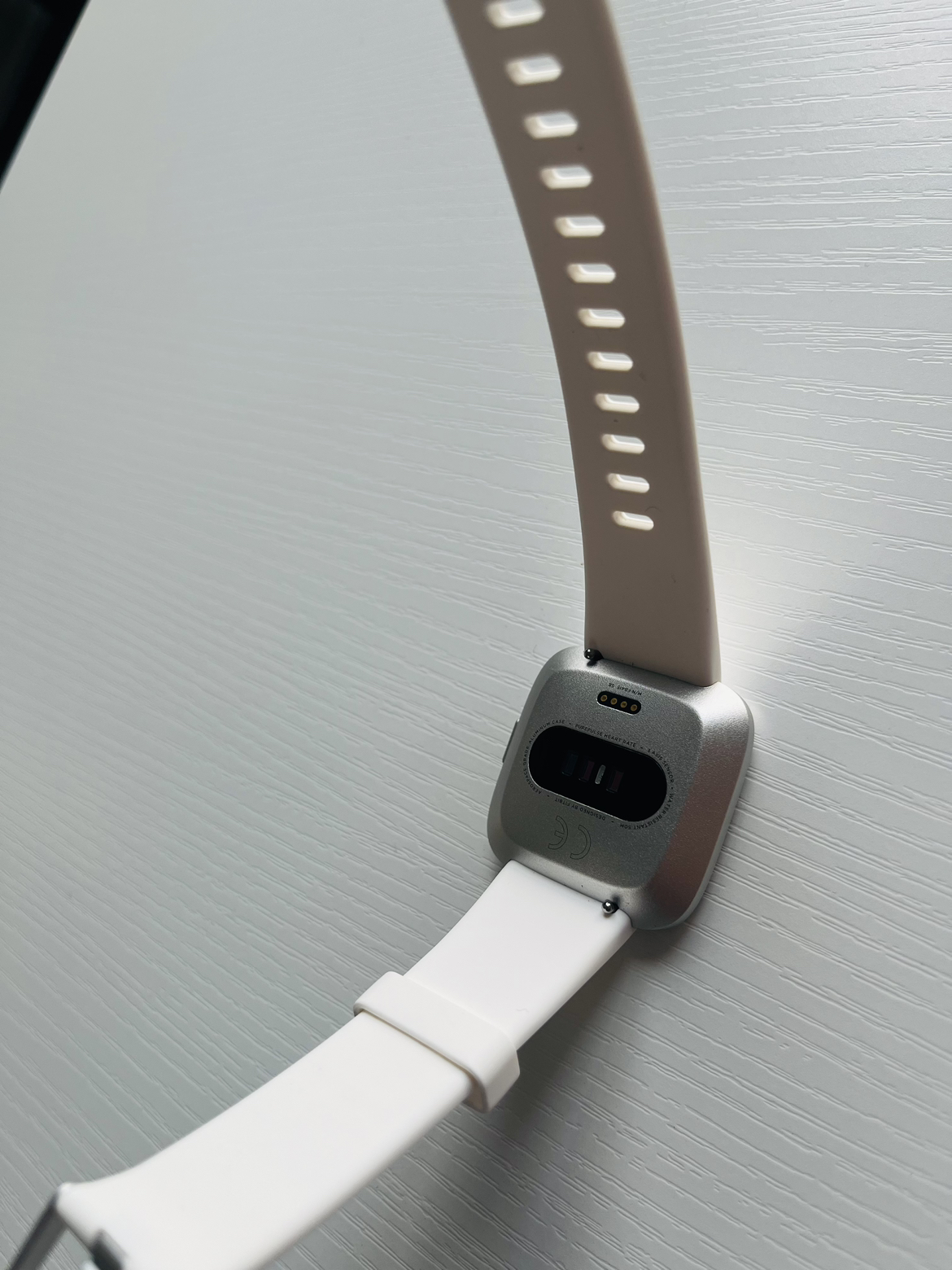 Fitbit Versa Lite White/Silver Aluminu - photo 2