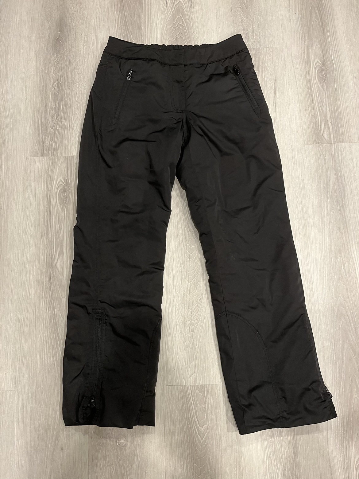 Black snow pants thumbnail