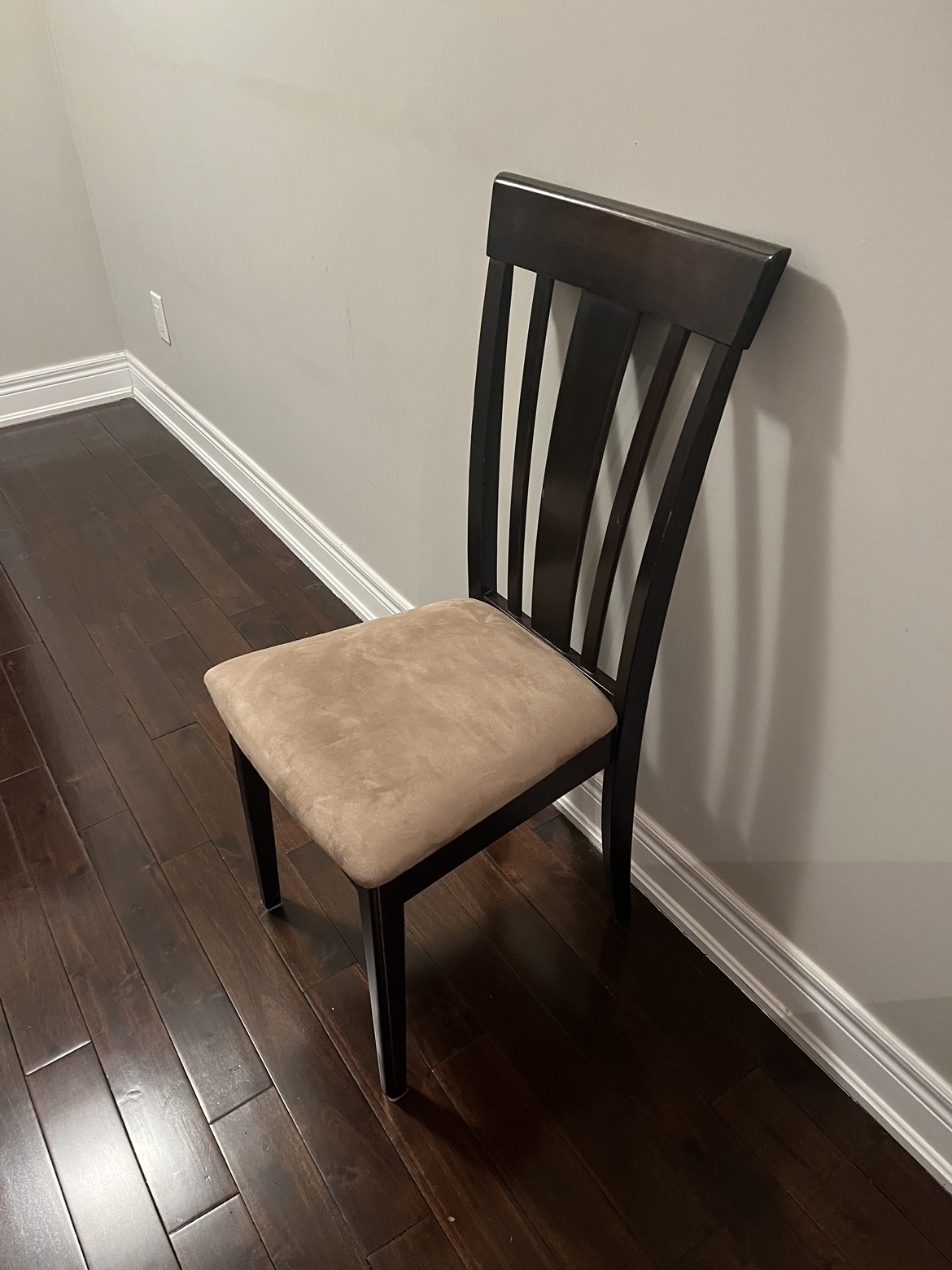 Chairs - NEED GONE ASAP!!! thumbnail