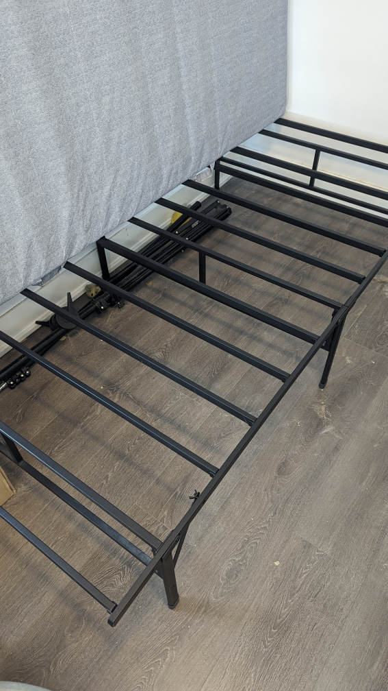 Vadso twin mattress and metal frame - photo 2