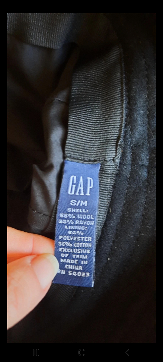 Gap - Warm Hat image indicator(3)