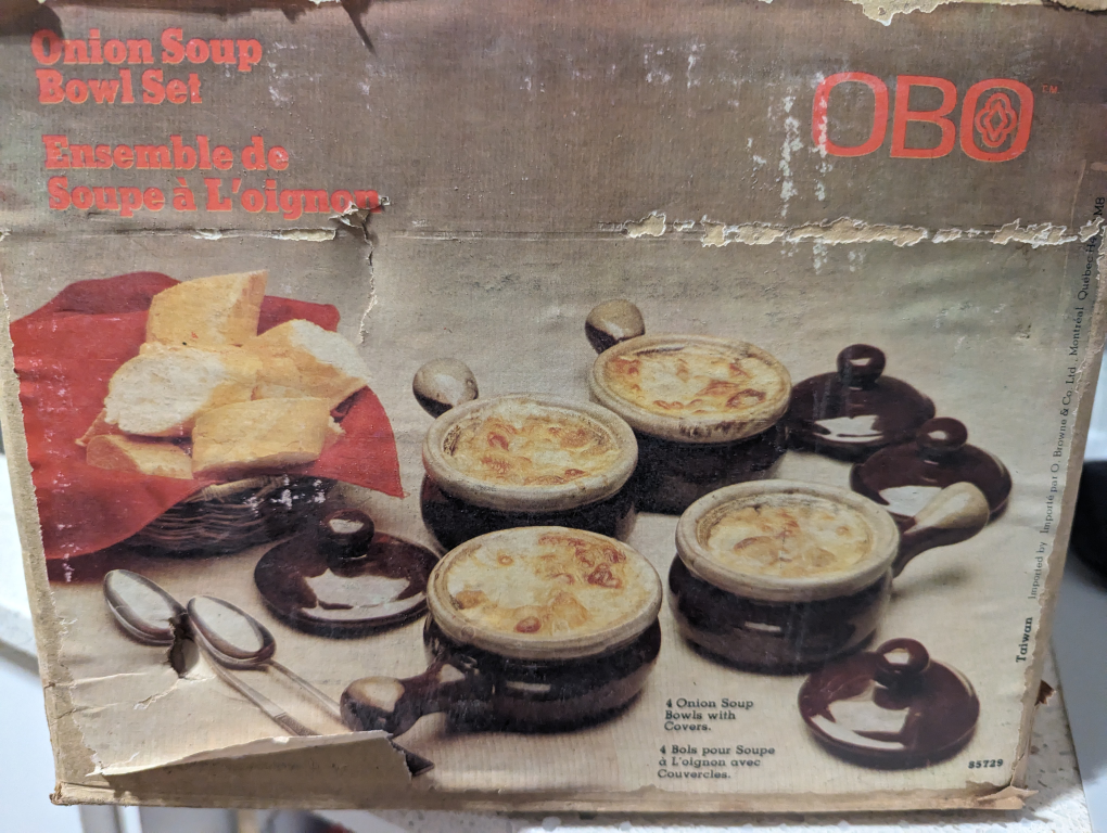 French onion soup dishes with covers thumbnail
