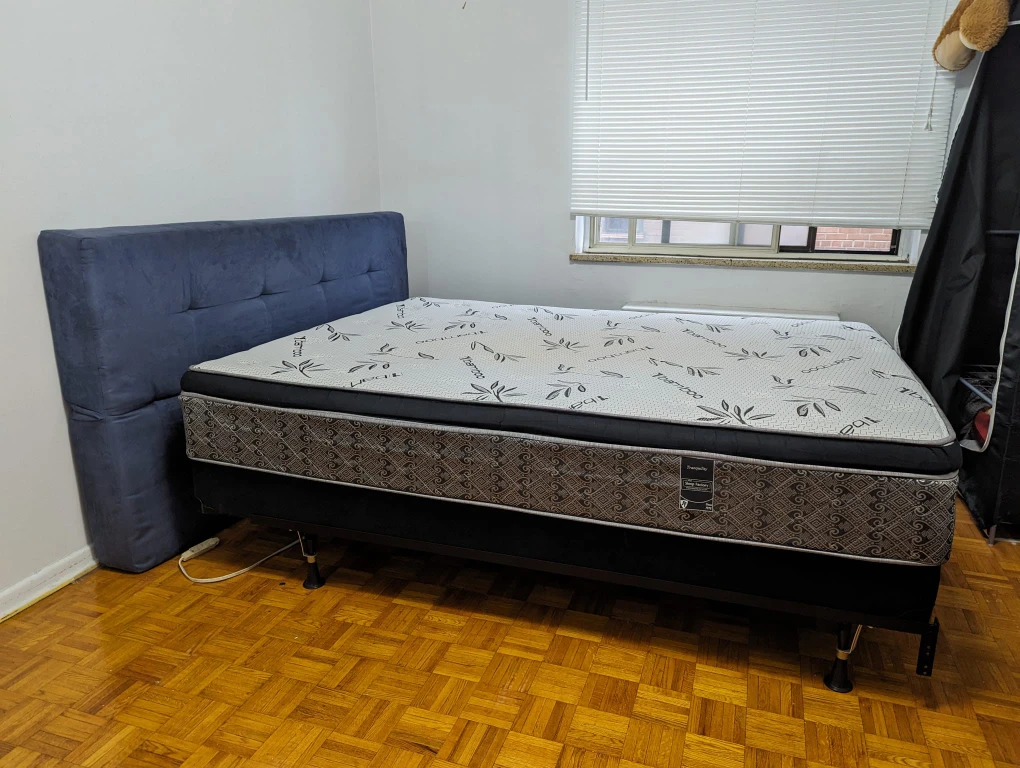 Queen Bed Set: mattress + spring box + bed frame