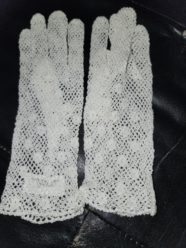 White Net Gloves