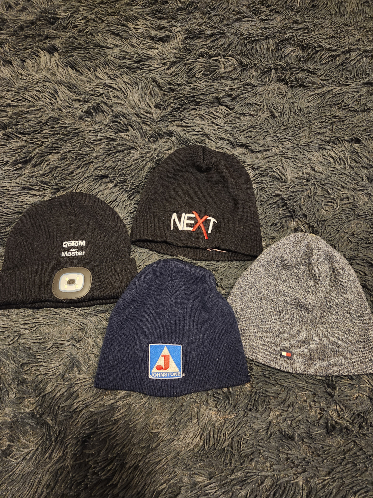 Winter Hats for Men thumbnail