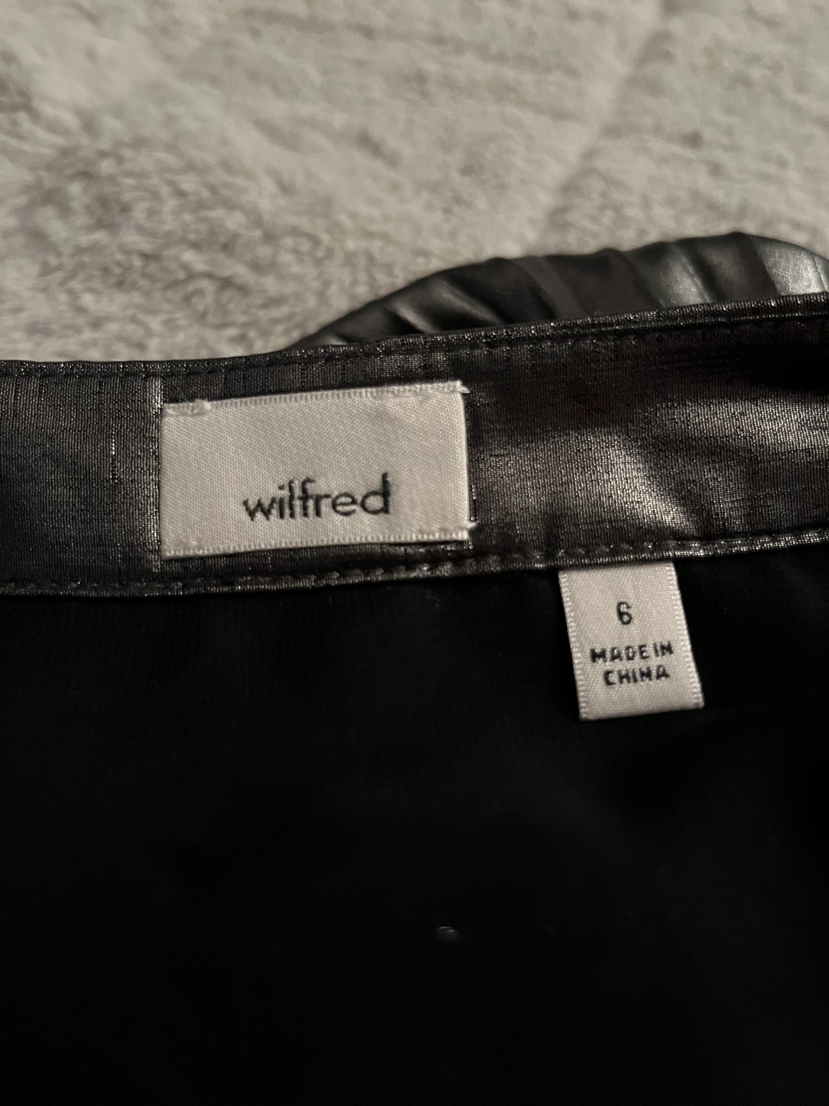 Wilfred metallic silver pleated skirt image indicator(3)