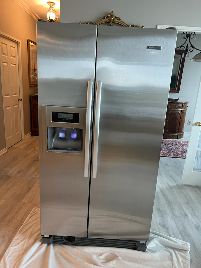 Refrigerator KitchenAid thumbnail
