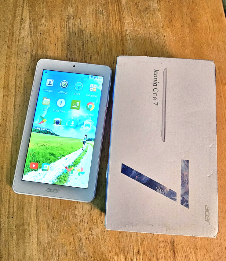 Acer 7" tablet Iconia One 7 thumbnail