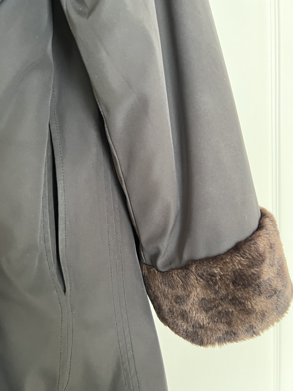 Vintage Winter Coat - Medium🥕 image indicator(5)