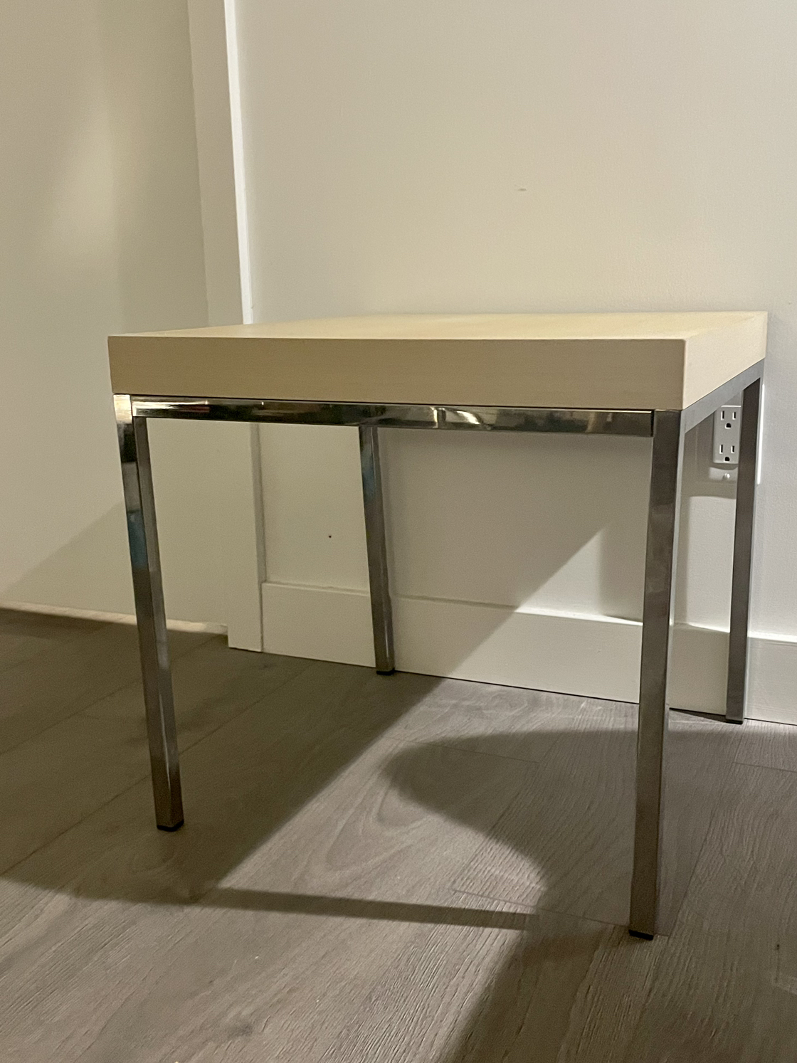 Wooden square side table with metal legs image indicator(3)